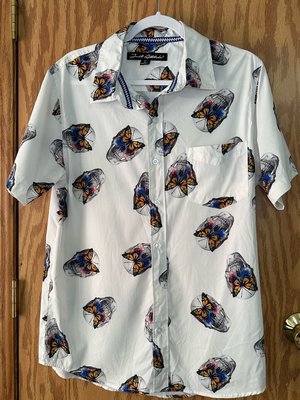 Just Attitude Size Large Short Sleeved Button Down Monarchs and Skulls Colorful